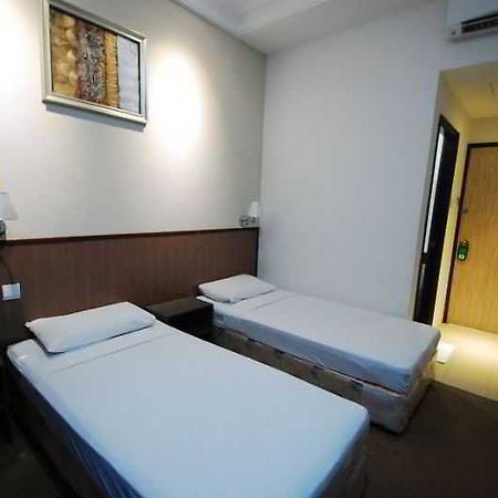 Madras Eminence Hotell Singapore Exteriör bild